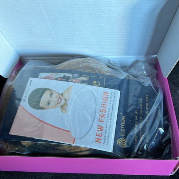 Esmee Long Wavy Strawberry Blonde Wig Natural Synthetic Hair 24” - Picture 3 of 5